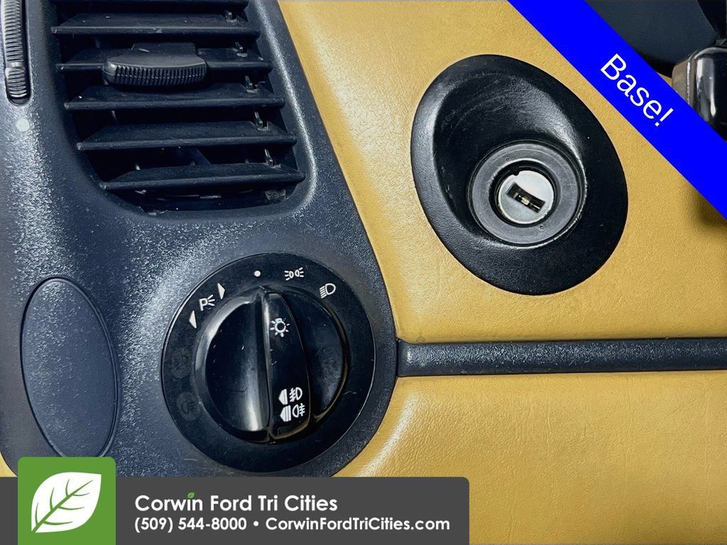 Used 1998 Porsche Boxster RWD image 18