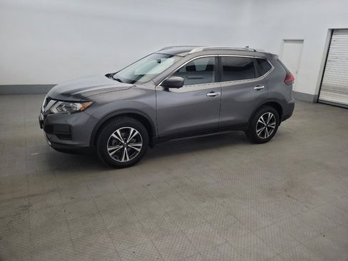 Used 2019 Nissan Rogue SV w/ Premium Package AWD/4WD image 2