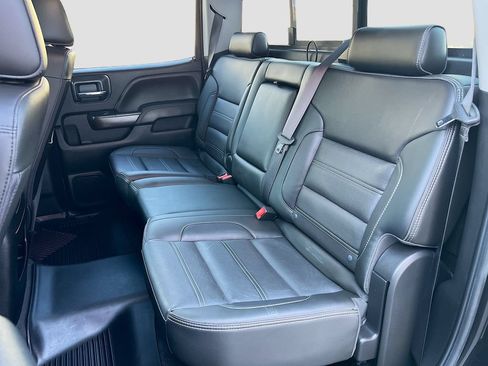 Used 2019 GMC Sierra 2500 Denali w/ Duramax Plus Package AWD/4WD image 26