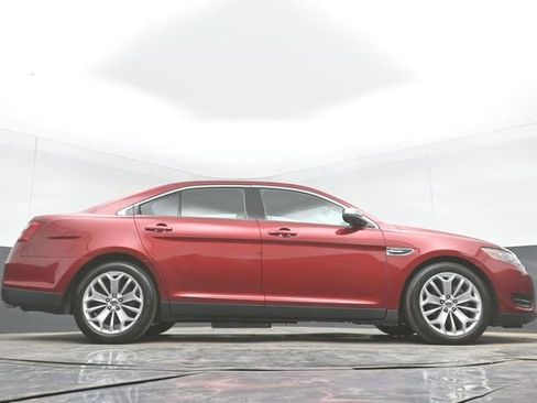 Used 2013 Ford Taurus Limited FWD image 44