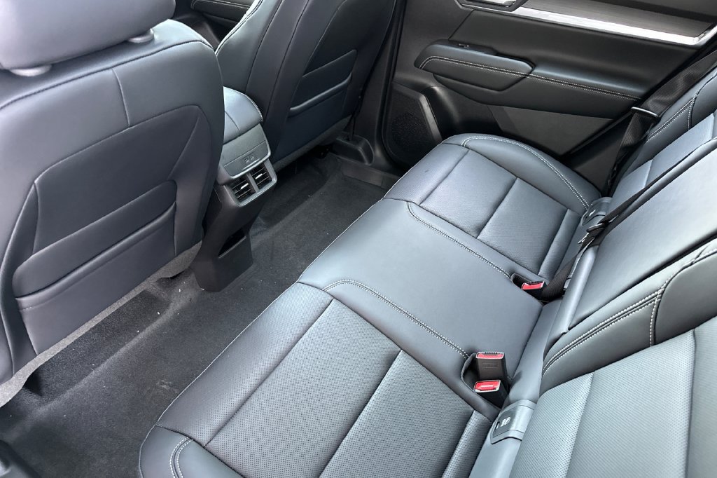 New 2026 GMC Terrain Elevation w/ Elevation Premium Package AWD/4WD image 16