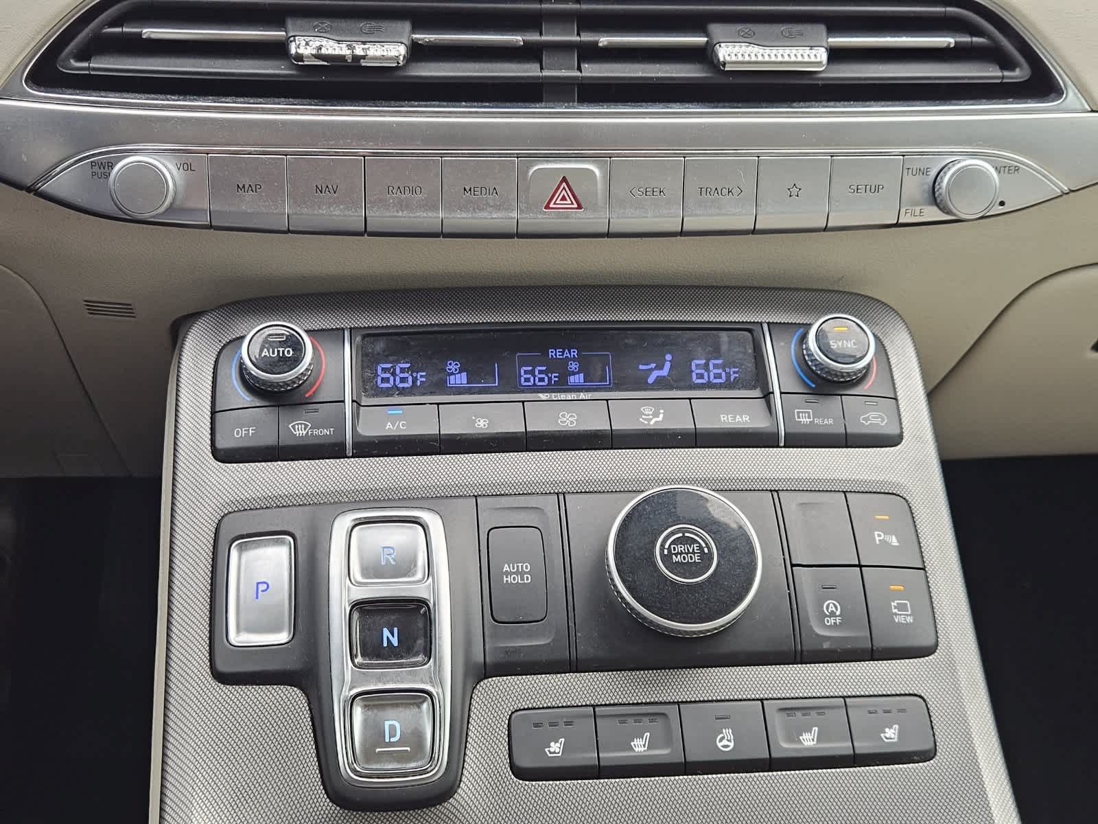 Used 2020 Hyundai Palisade Limited FWD image 17