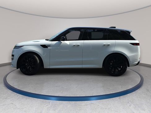 New 2026 Land Rover Range Rover Sport Dynamic SE AWD/4WD image 8