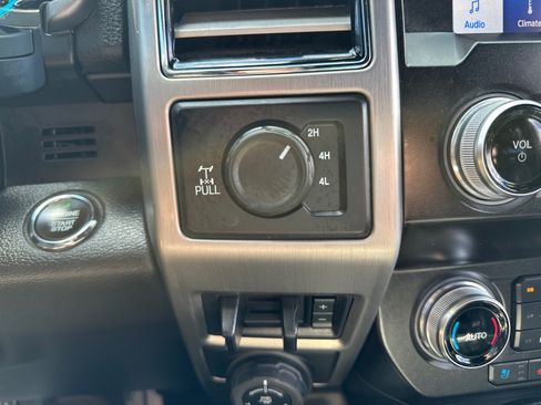 Used 2021 Ford F250 Platinum AWD/4WD image 46