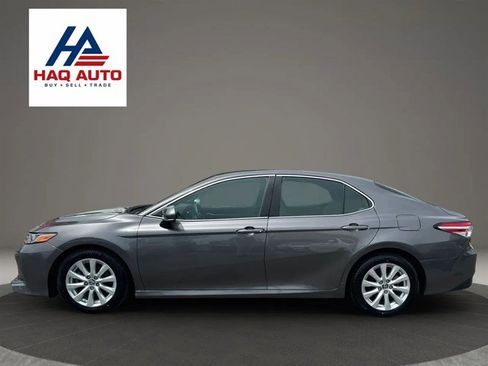 Used 2019 Toyota Camry LE w/ Convenience Package FWD image 8
