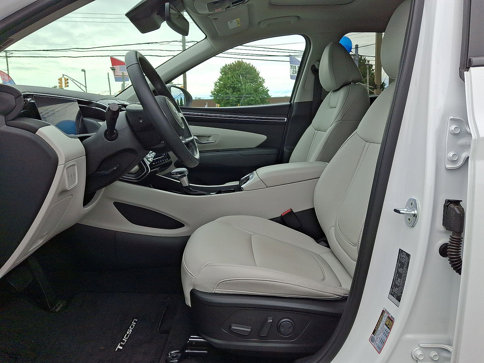 Certified 2024 Hyundai Tucson SEL w/ Convenience Package AWD/4WD image 17