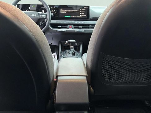 Certified 2025 Kia K4 EX FWD image 29