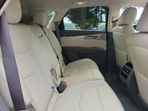 Certified 2024 Cadillac XT5 Premium Luxury FWD image 35