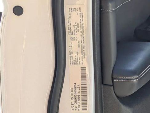 Certified 2022 Jeep Grand Cherokee L Overland w/ Luxury Tech Group IV image 37