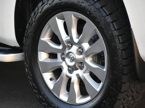 Used 2013 Toyota Sequoia Platinum AWD/4WD image 13