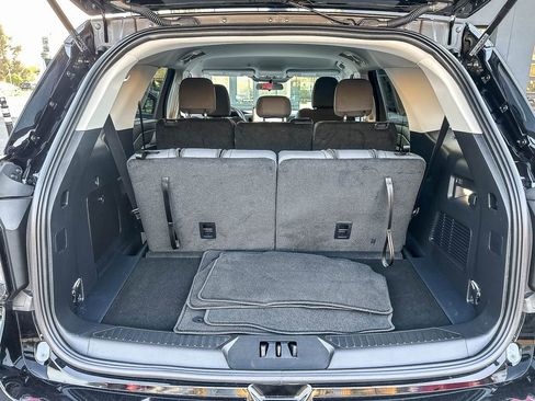 Used 2026 Ford Explorer Active RWD image 32