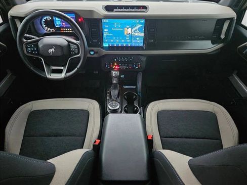 Used 2022 Ford Bronco Wildtrak image 19