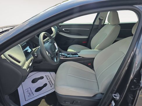 Used 2023 Hyundai Sonata SEL FWD image 9