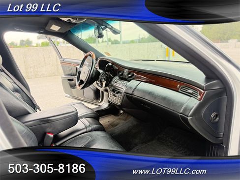 Used 2001 Cadillac De Ville DHS w/ Safety/Security Pkg FWD image 33