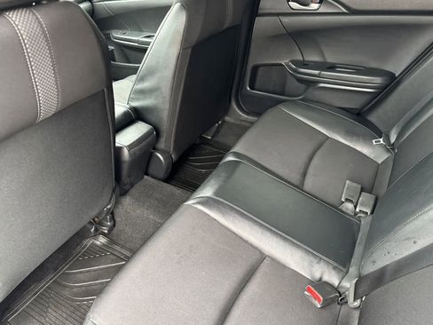 Used 2019 Honda Civic Sport image 4