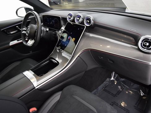 Used 2025 Mercedes-Benz GLC 43 AMG AMG GLC 43 image 15