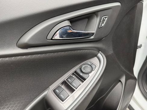 Used 2024 Chevrolet Malibu LT FWD image 10