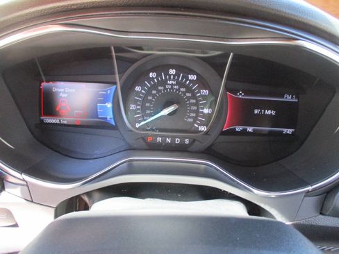 Used 2017 Ford Fusion Titanium AWD/4WD image 14