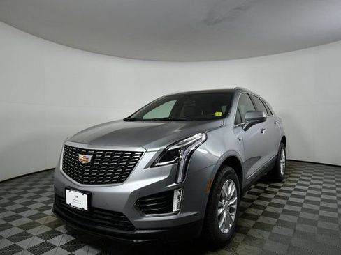 New 2026 Cadillac XT5 Luxury w/ LPO, Floor Liner Package FWD image 18