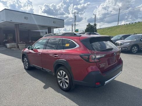 Used 2024 Subaru Outback Touring image 5