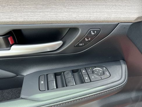 New 2026 Toyota Grand Highlander AWD image 12