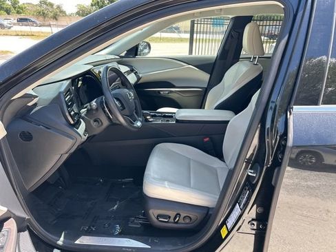 Used 2024 Lexus RX 350 FWD w/ Technology Package image 5