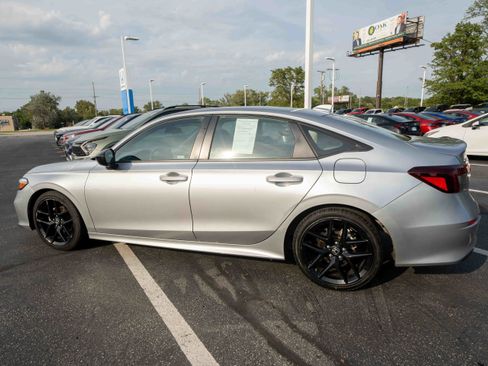 Used 2025 Honda Civic Sport image 4