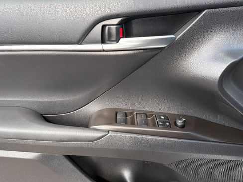 Certified 2024 Toyota Camry SE w/ Convenience Package image 11