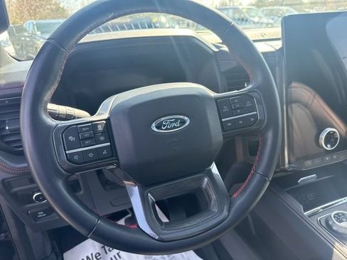 Used 2024 Ford Expedition Limited AWD/4WD image 26