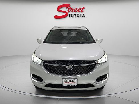 Used 2020 Buick Enclave Avenir FWD image 6