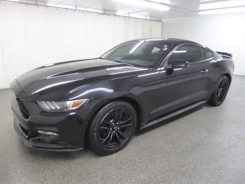 Used 2017 Ford Mustang Premium RWD image 3