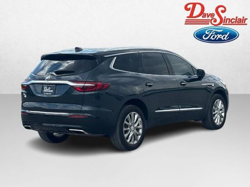 Used 2021 Buick Enclave Essence w/ Sound and Sites Package FWD image 7