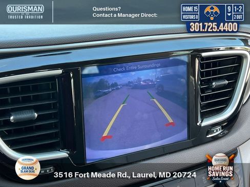 Used 2017 Chrysler Pacifica Touring-L w/ Tire & Wheel Group image 12