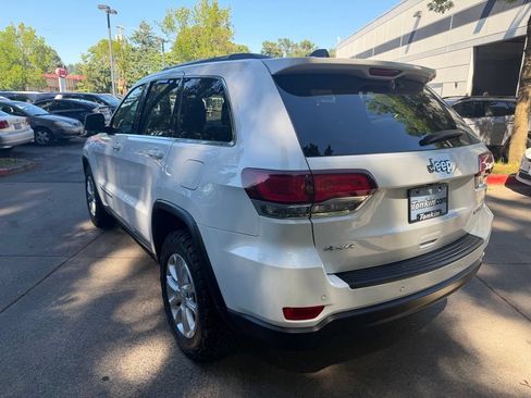 Used 2021 Jeep Grand Cherokee Laredo X AWD/4WD image 5