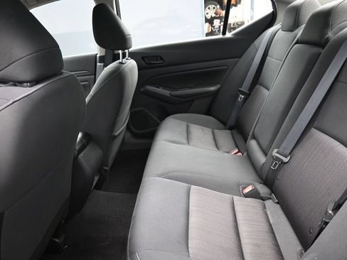 Used 2025 Nissan Altima 2.5 SV FWD image 23