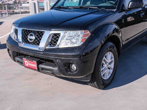 Used 2018 Nissan Frontier SV w/ Value Truck Package RWD image 11