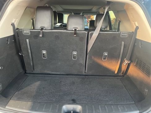 Used 2022 Nissan Pathfinder Platinum w/ Cargo Package image 8