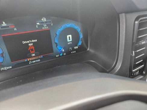 New 2025 Ford Bronco Badlands image 11