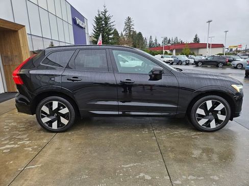 Certified 2024 Volvo XC60 T8 Plus w/ Protection Package Premier image 4