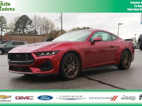 Used 2025 Ford Mustang GT Premium RWD image 1