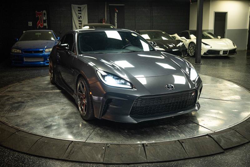 Used 2023 Toyota GR86 RWD image 5