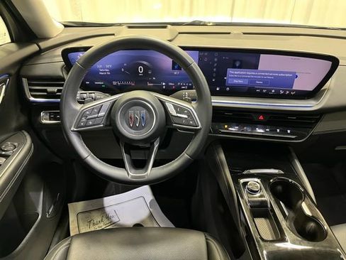 Used 2025 Buick Envision Preferred image 17