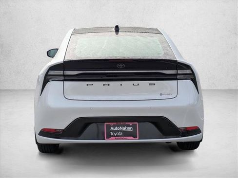 New 2026 Toyota Prius Plug-In Hybrid image 8