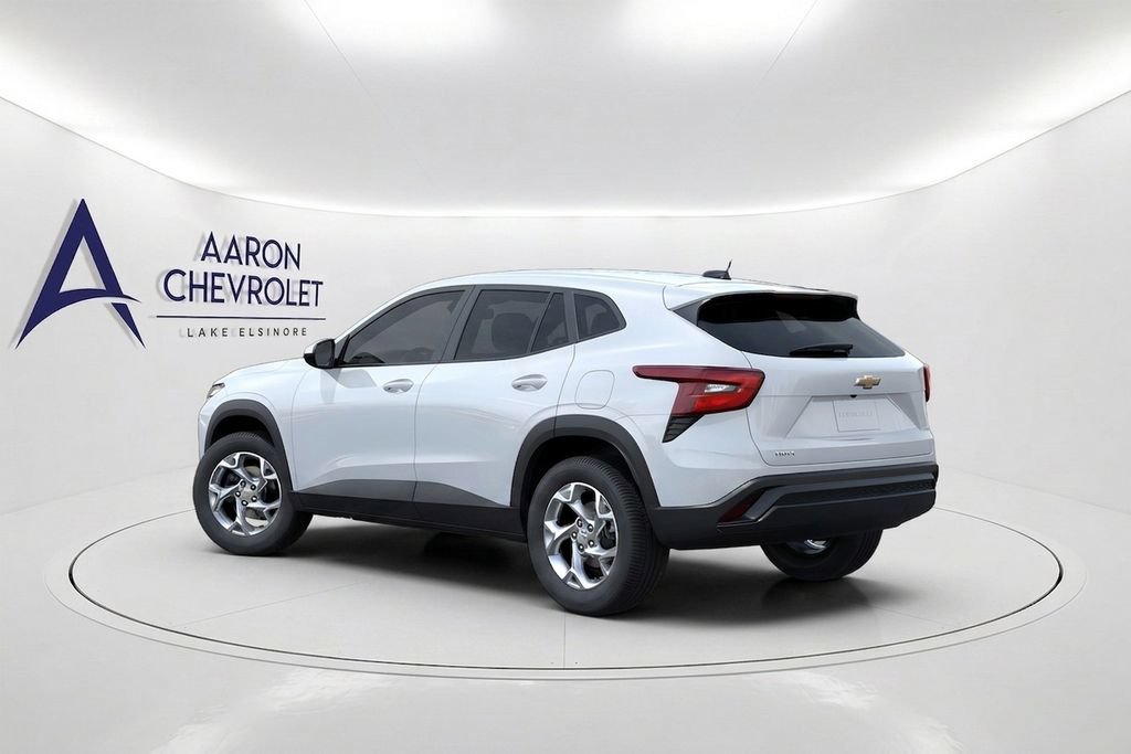 New 2026 Chevrolet Trax LS w/ LS Convenience Package FWD image 3