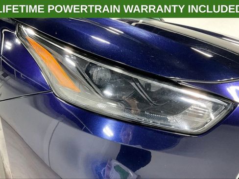 Used 2022 Toyota Highlander XLE image 38