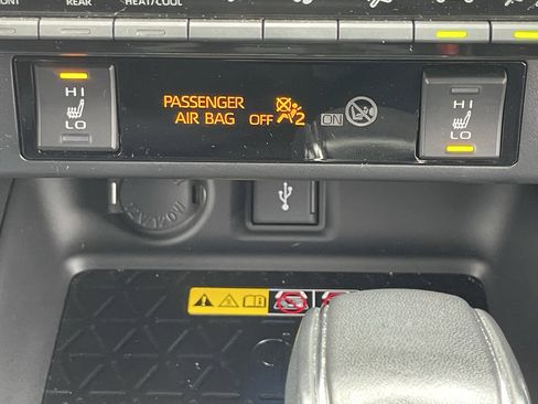 Used 2022 Toyota RAV4 XSE image 28