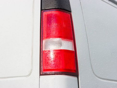 Used 2022 Chevrolet Express 3500 w/ Driver Convenience Package image 8