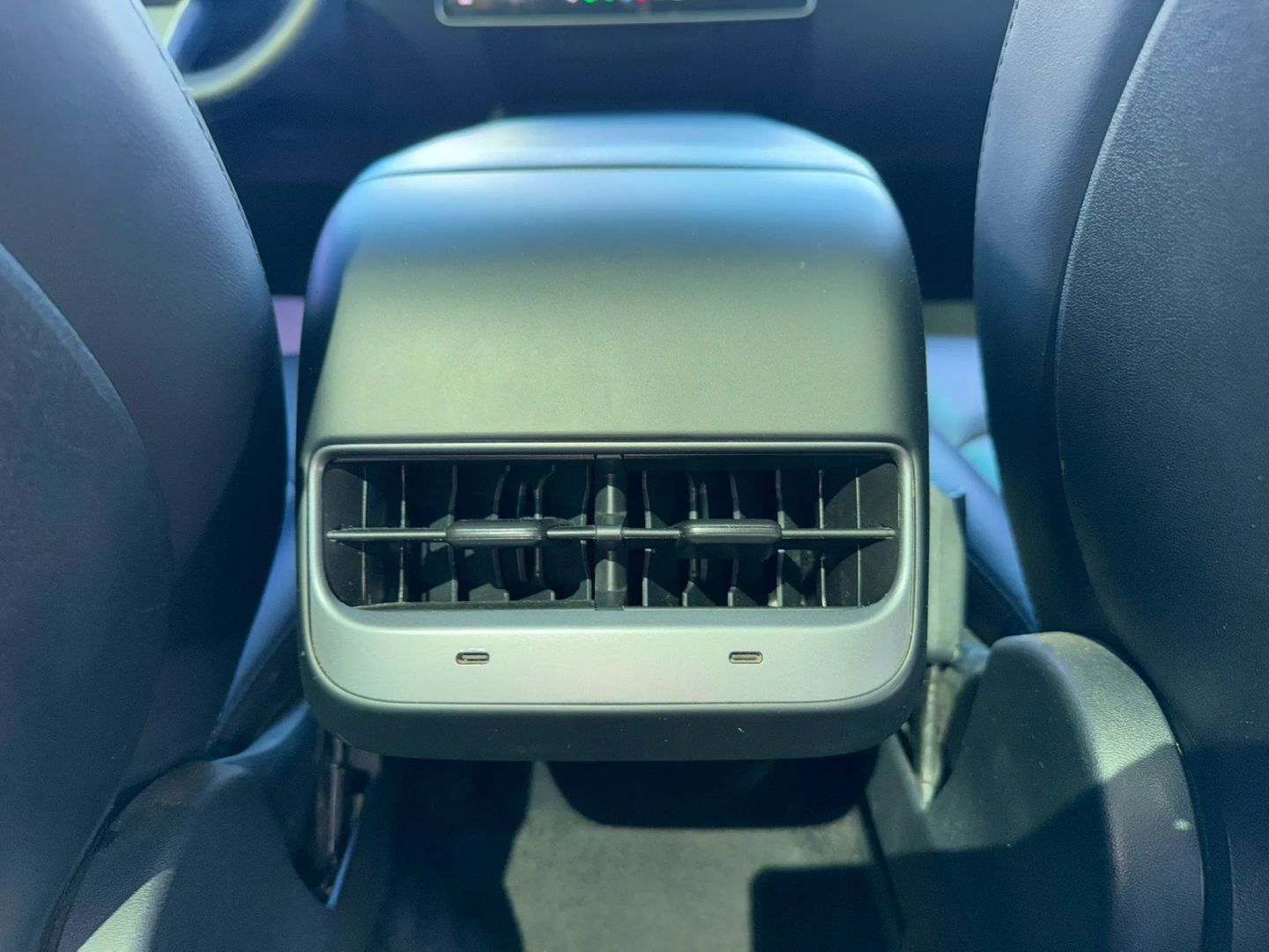 Used 2022 Tesla Model Y Performance AWD/4WD image 19