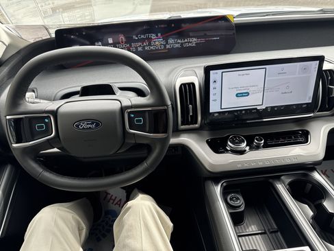 New 2026 Ford Expedition Active image 44