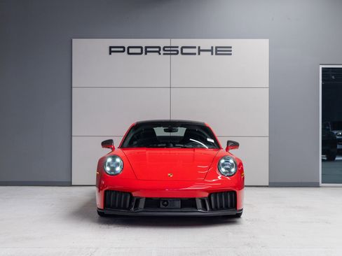 Used 2025 Porsche 911 Carrera GTS RWD image 10